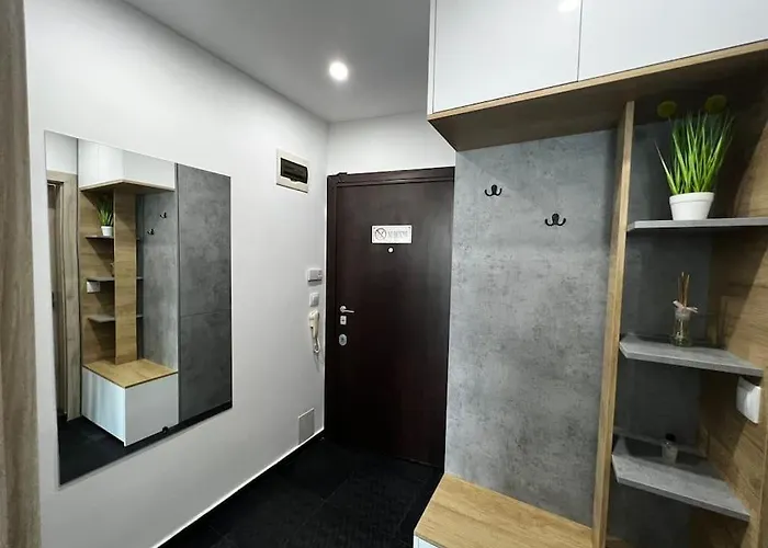 アパート Blue & Gold Stylish